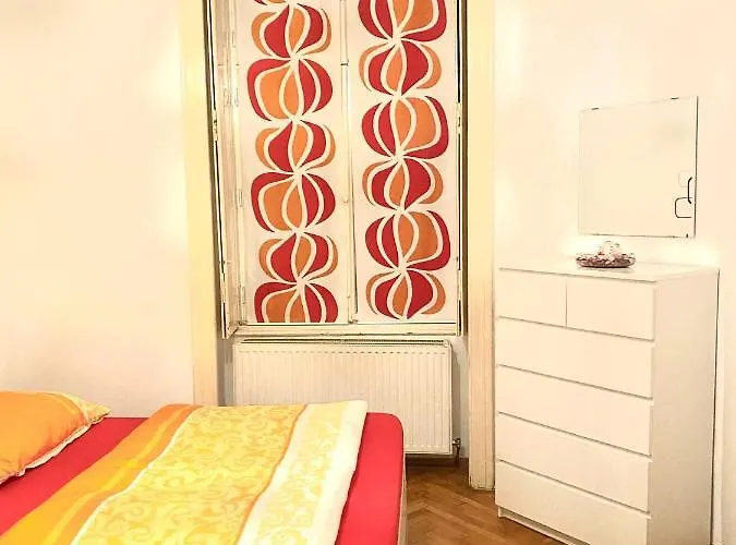 Appartamento Opera 1 *